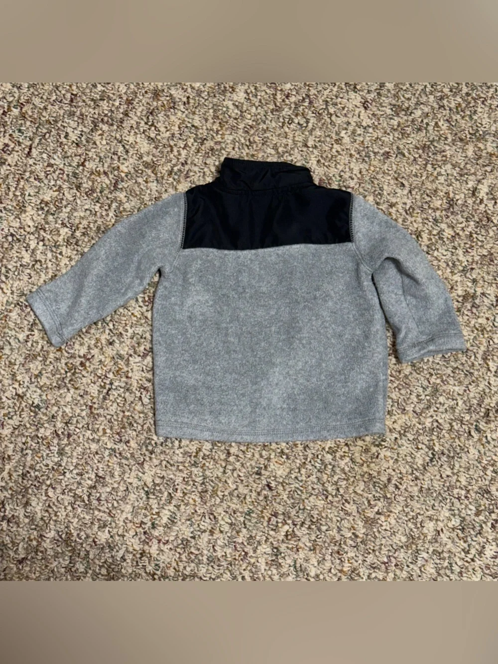 Carter's boys toddler infant size 9 months fleece sweater Pullover